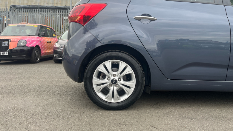 Kia Venga 1.6 4 5dr Auto [6] Petrol Hatchback